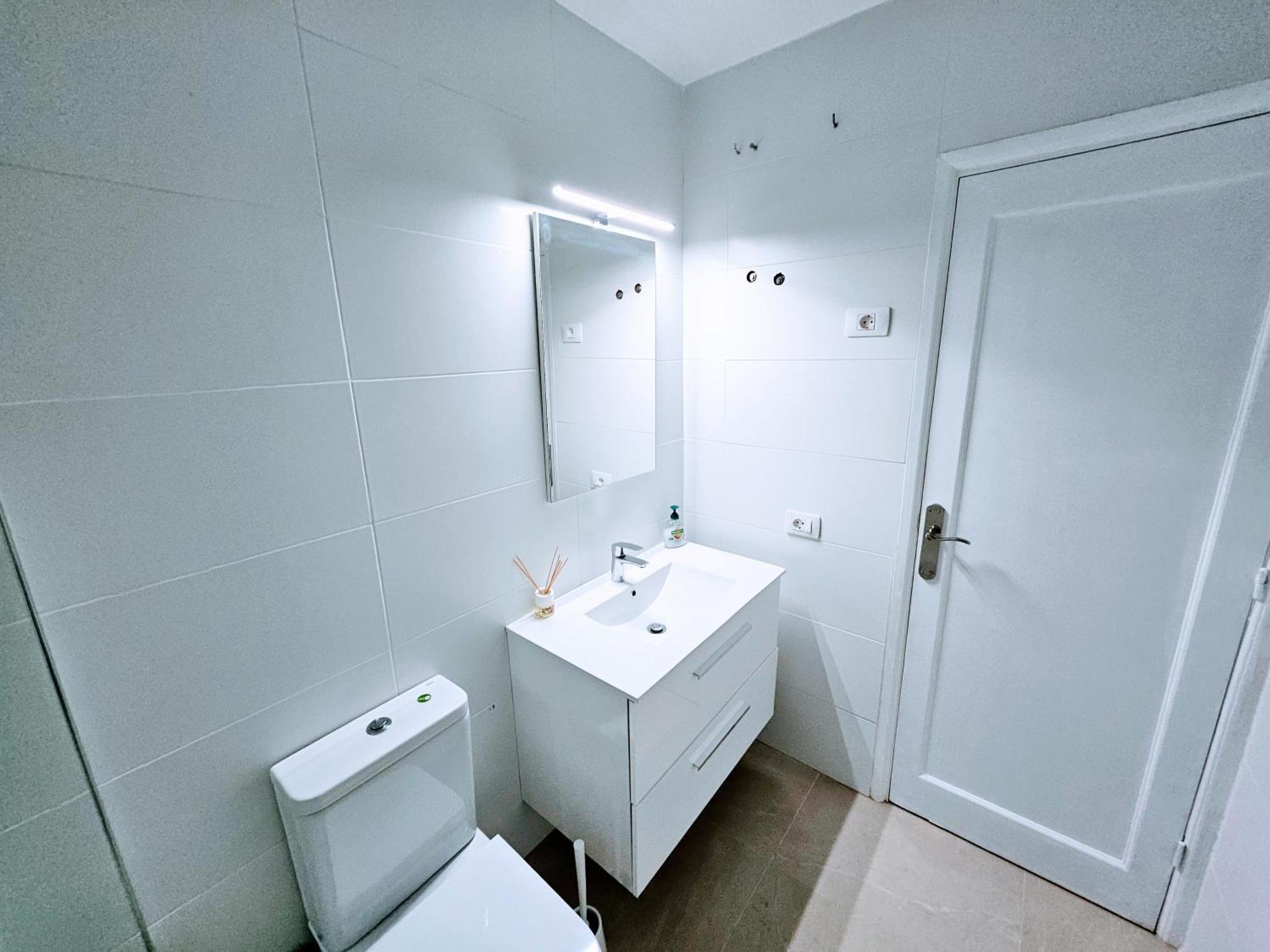 Apartment Canary Dreams 2 *